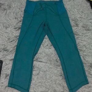 Lululemon exquisite crop